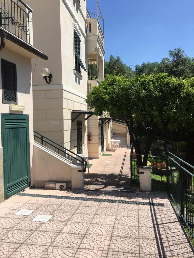 B&B Oasi Regina Pacis Santa Margherita Ligure Exterior foto