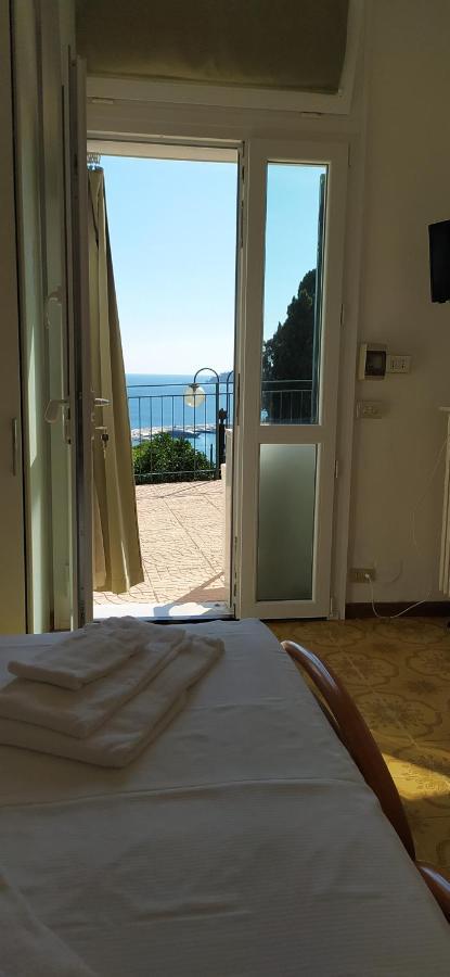 B&B Oasi Regina Pacis Santa Margherita Ligure Exterior foto