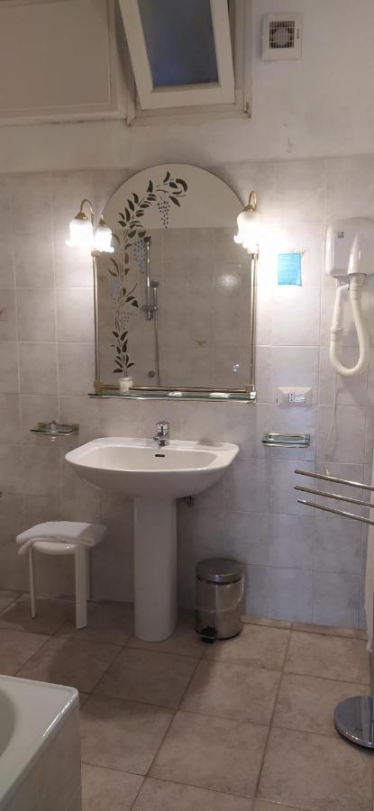B&B Oasi Regina Pacis Santa Margherita Ligure Exterior foto