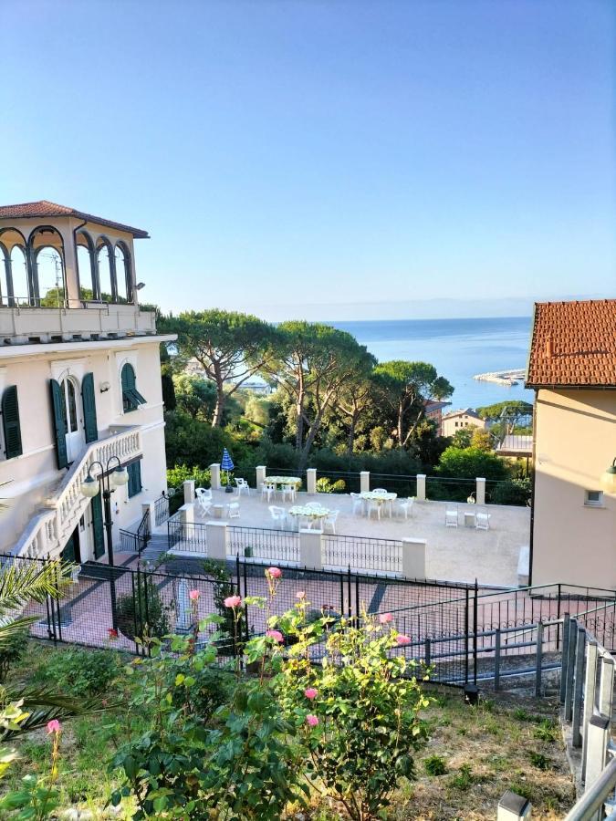B&B Oasi Regina Pacis Santa Margherita Ligure Exterior foto